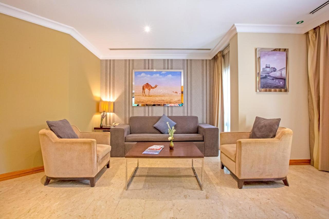 Suite with Outdoor Whirlpool,1317758287:JPEG