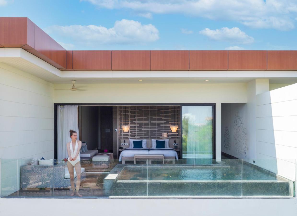Deluxe Sky Pool Suite,1498613419:JPEG