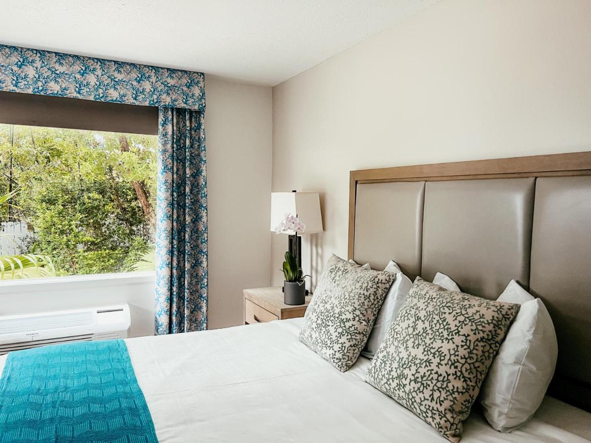 Premier Island View with Two Double Beds