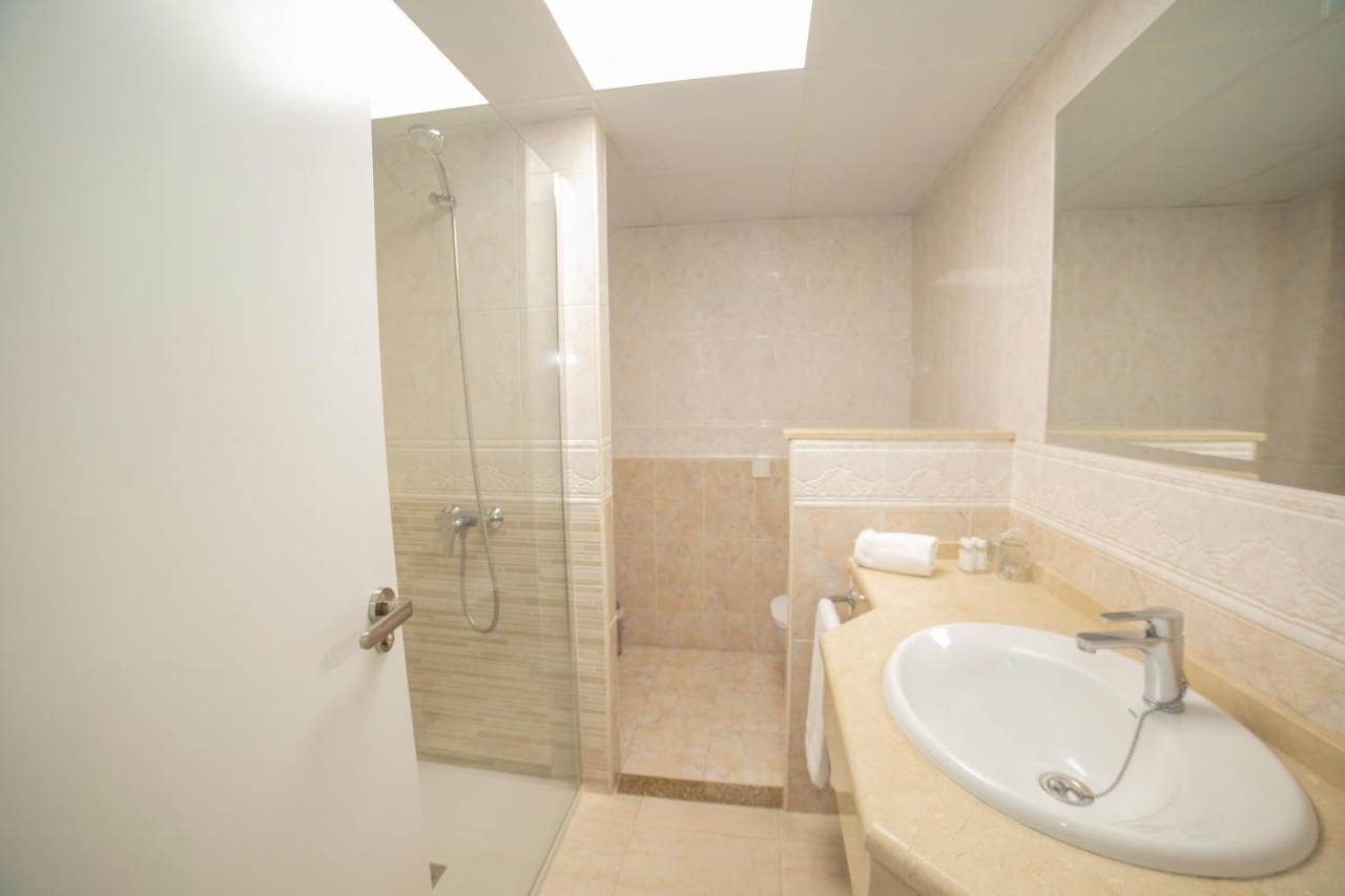 Superior Studio,1395906440:JPEG