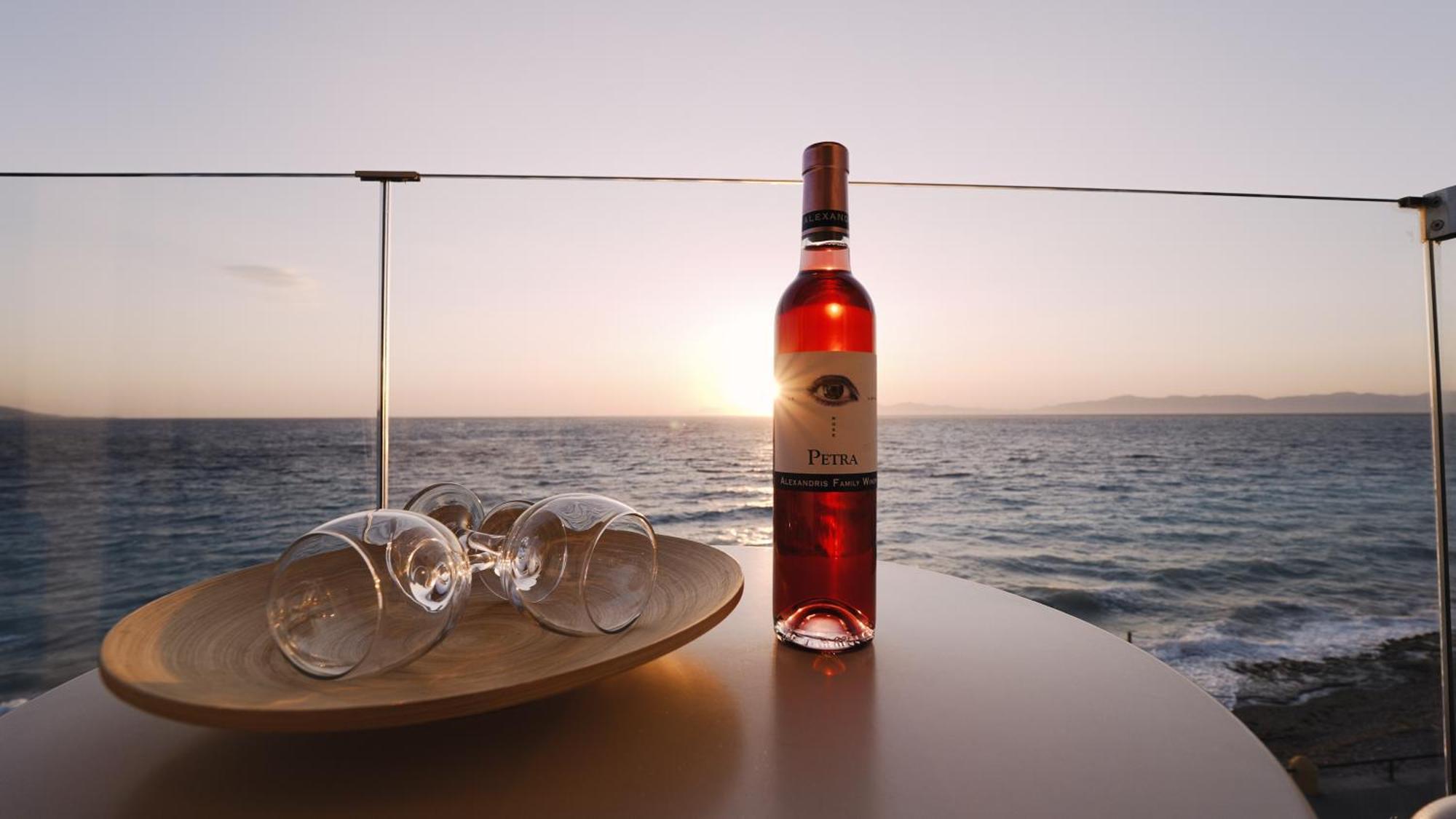 Apartment with Sea View,1342517603:JPEG