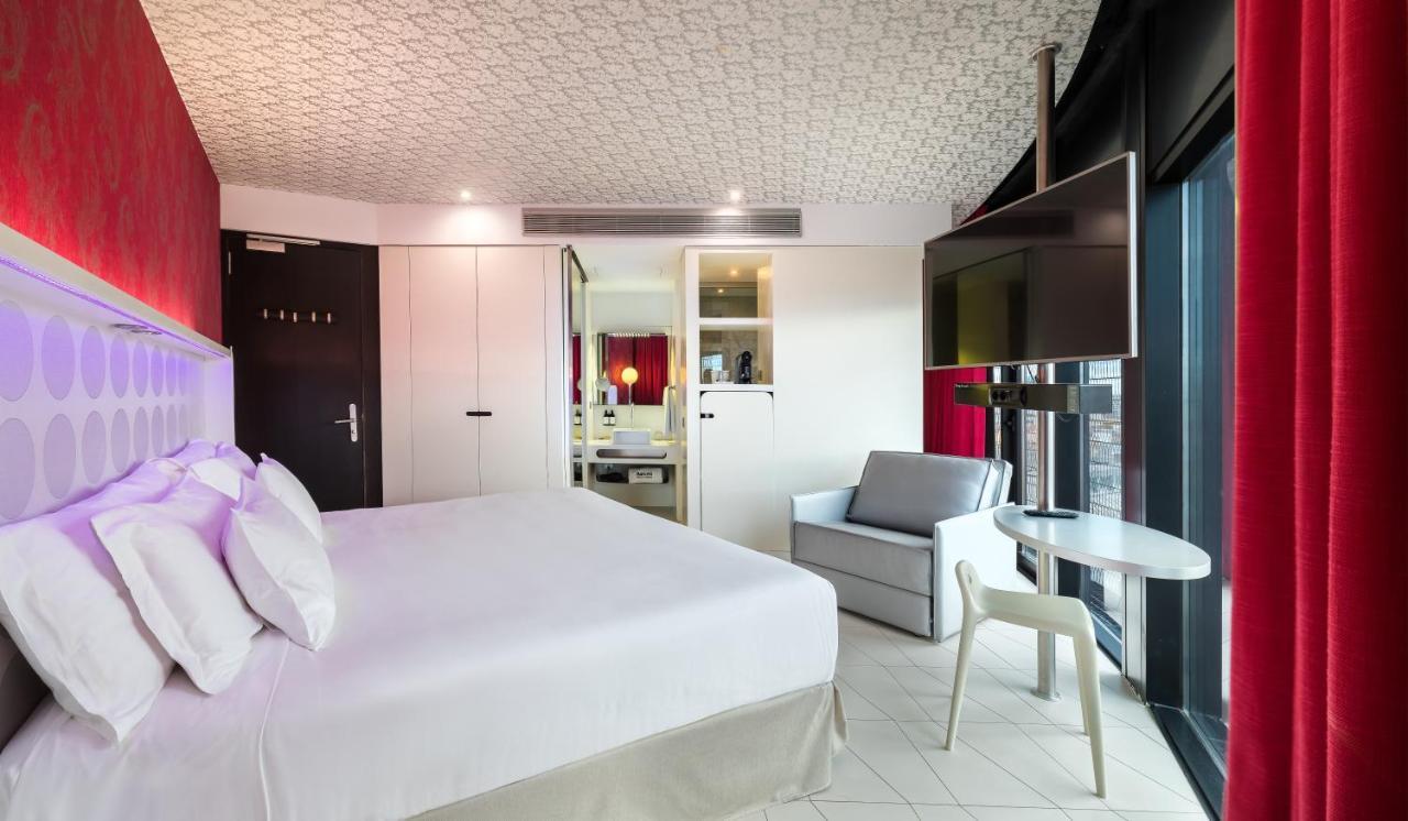 Two-Connecting Superior Double Rooms