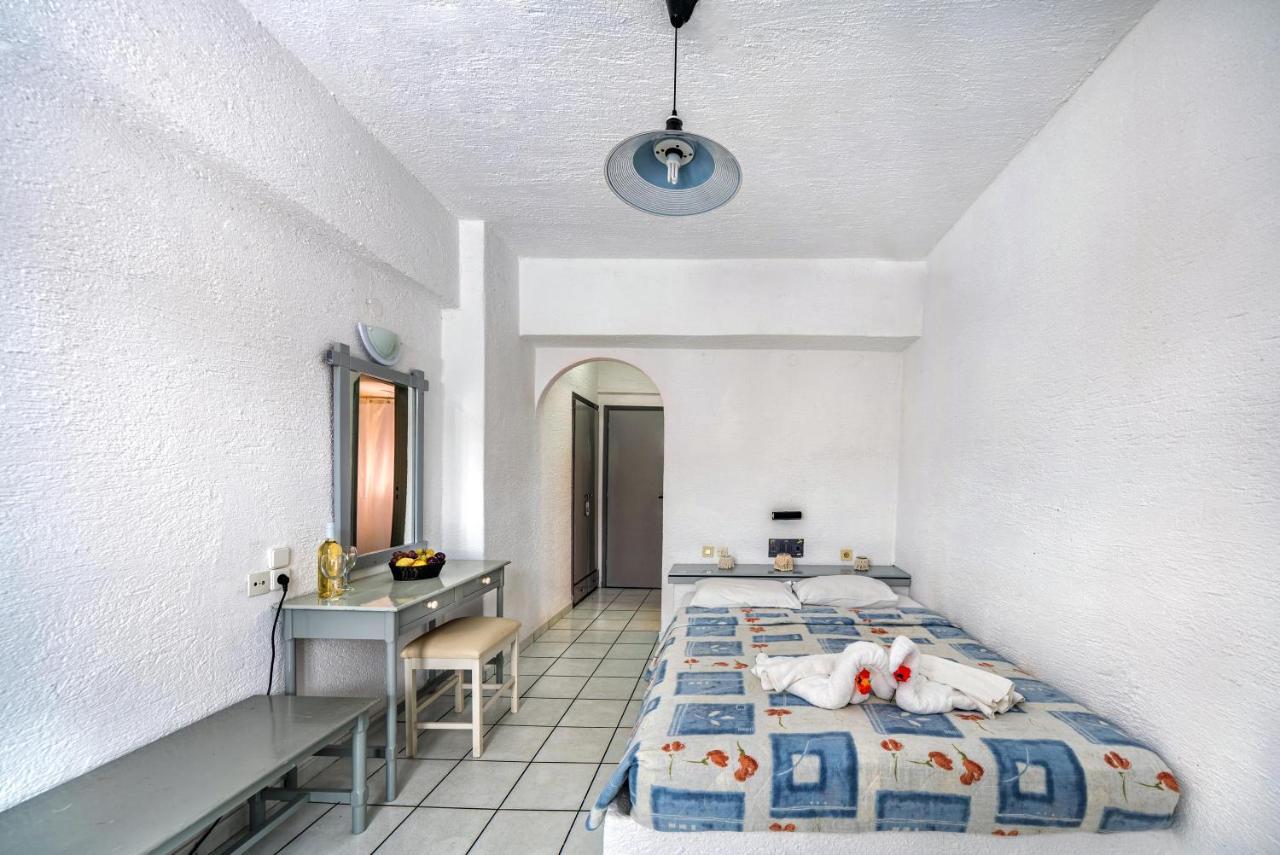 Double or Twin Room with Terrace,1348247069:JPEG