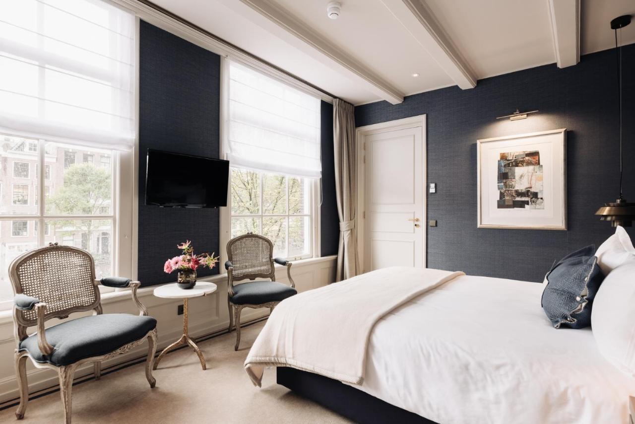Executive Double Room Grand Merchant Canal View Bath