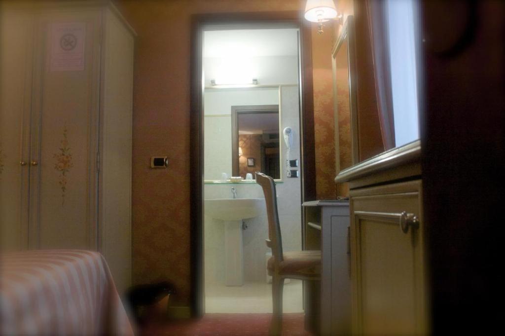 Triple Room Private Bathroom