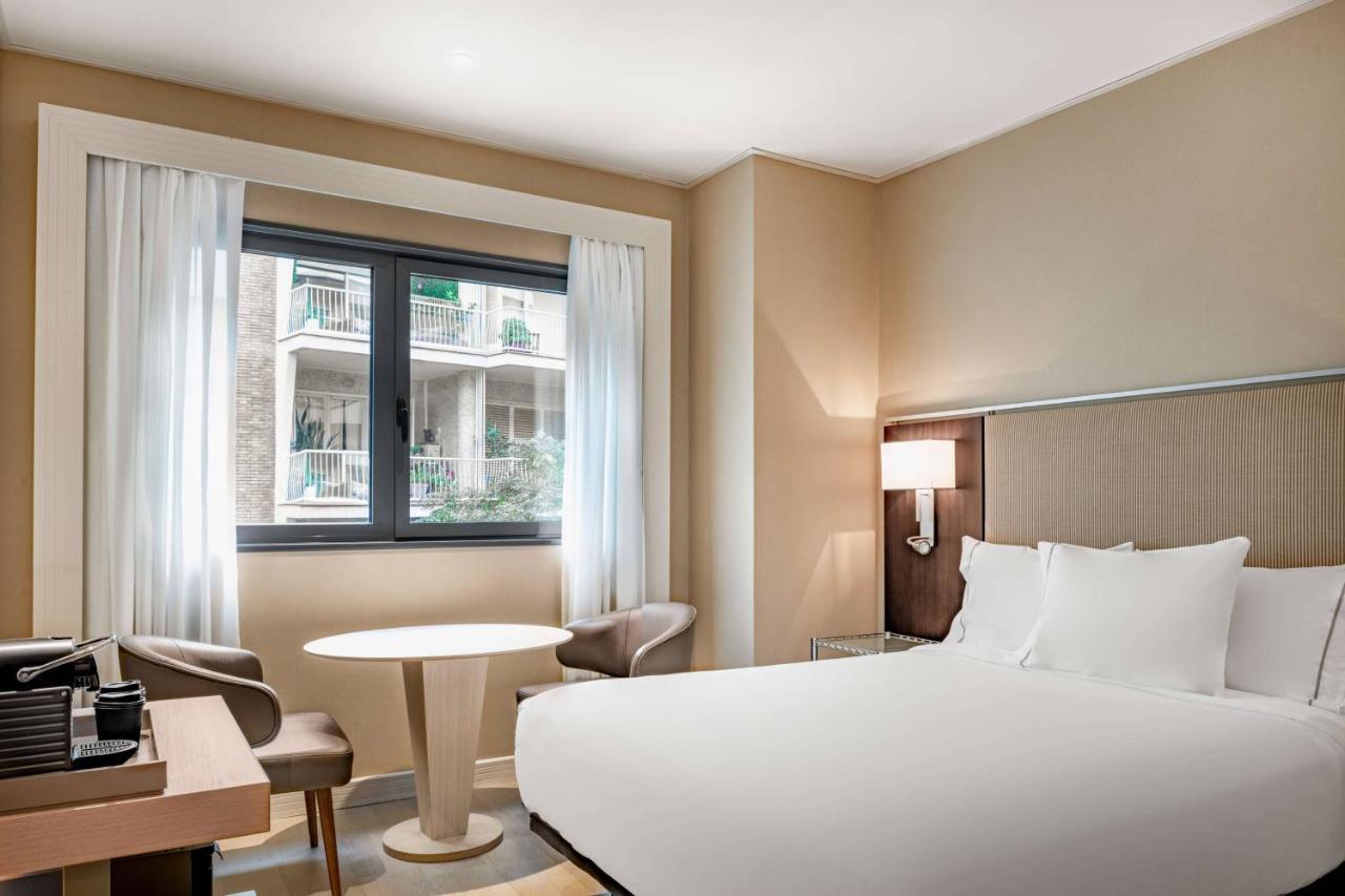 Standard Room Queen Guest room 1 Queen,1365369176:JPEG