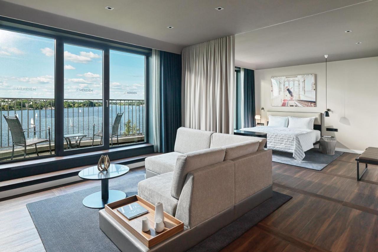 Lake King Suite Balcony View
