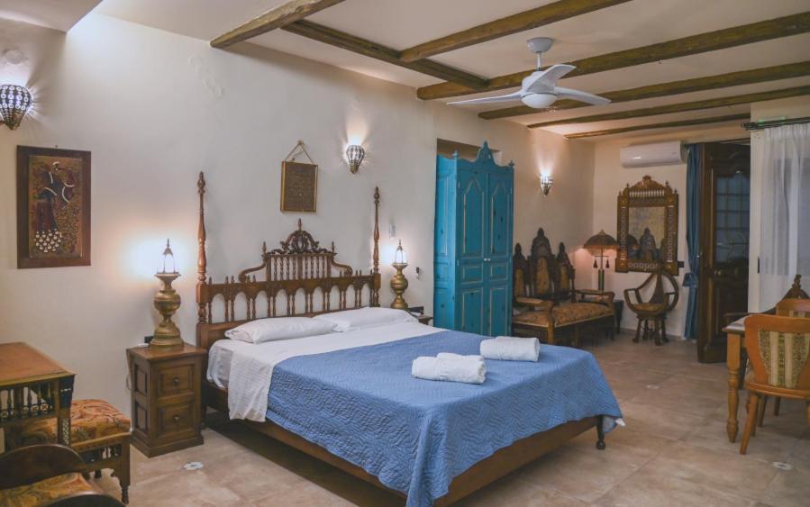 Deluxe Suite with Spa Bath,1364781437:JPEG