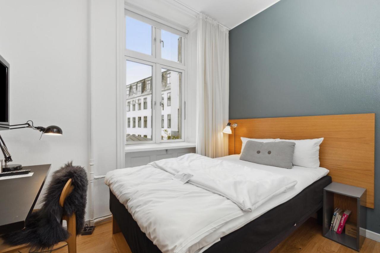 Single Room,1365046331:JPEG