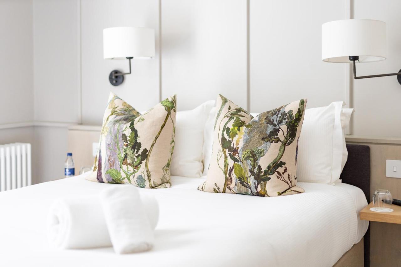 Virginia Woolf Signature Suite