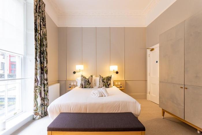 Virginia Woolf Signature Suite
