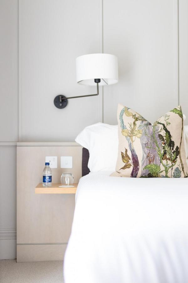 Virginia Woolf Signature Suite