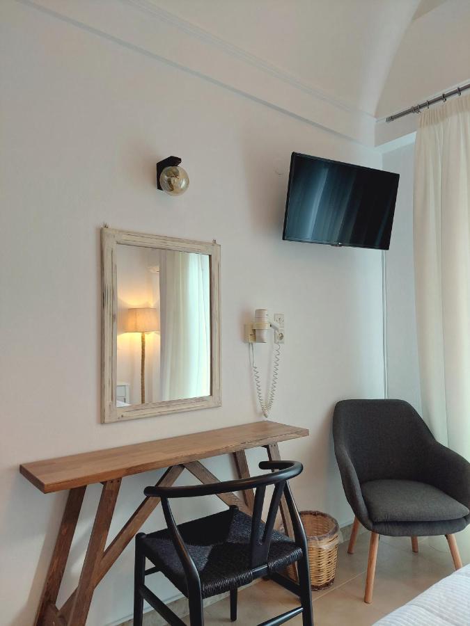 Dubbelrum/Tvåbäddsrum Deluxe med poolutsikt