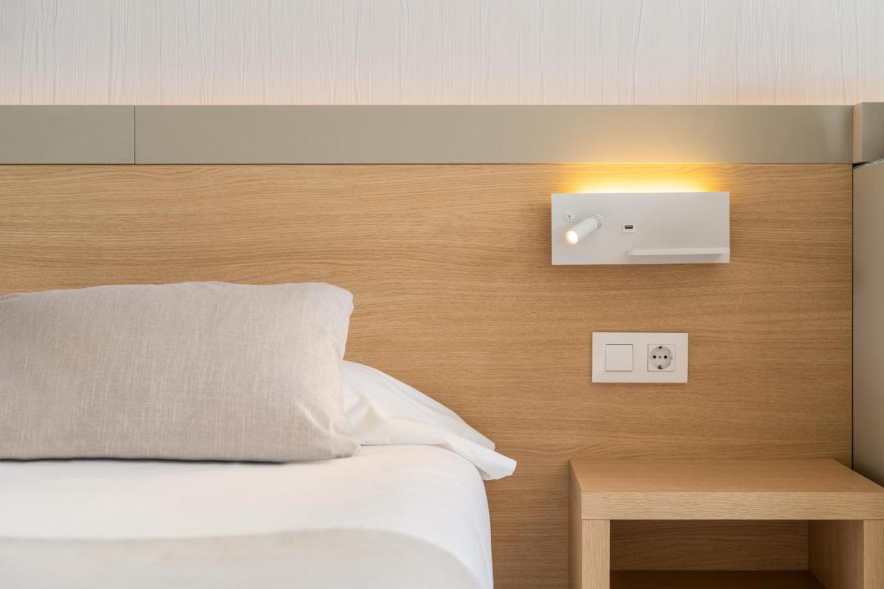 Panoramic Premium Twin Room Sea View