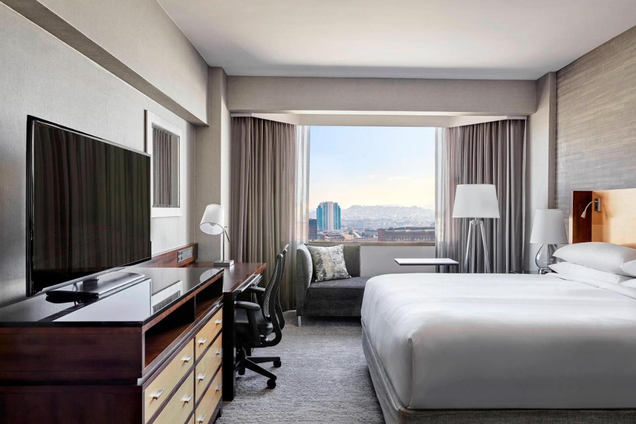 King Room with City or Bay View