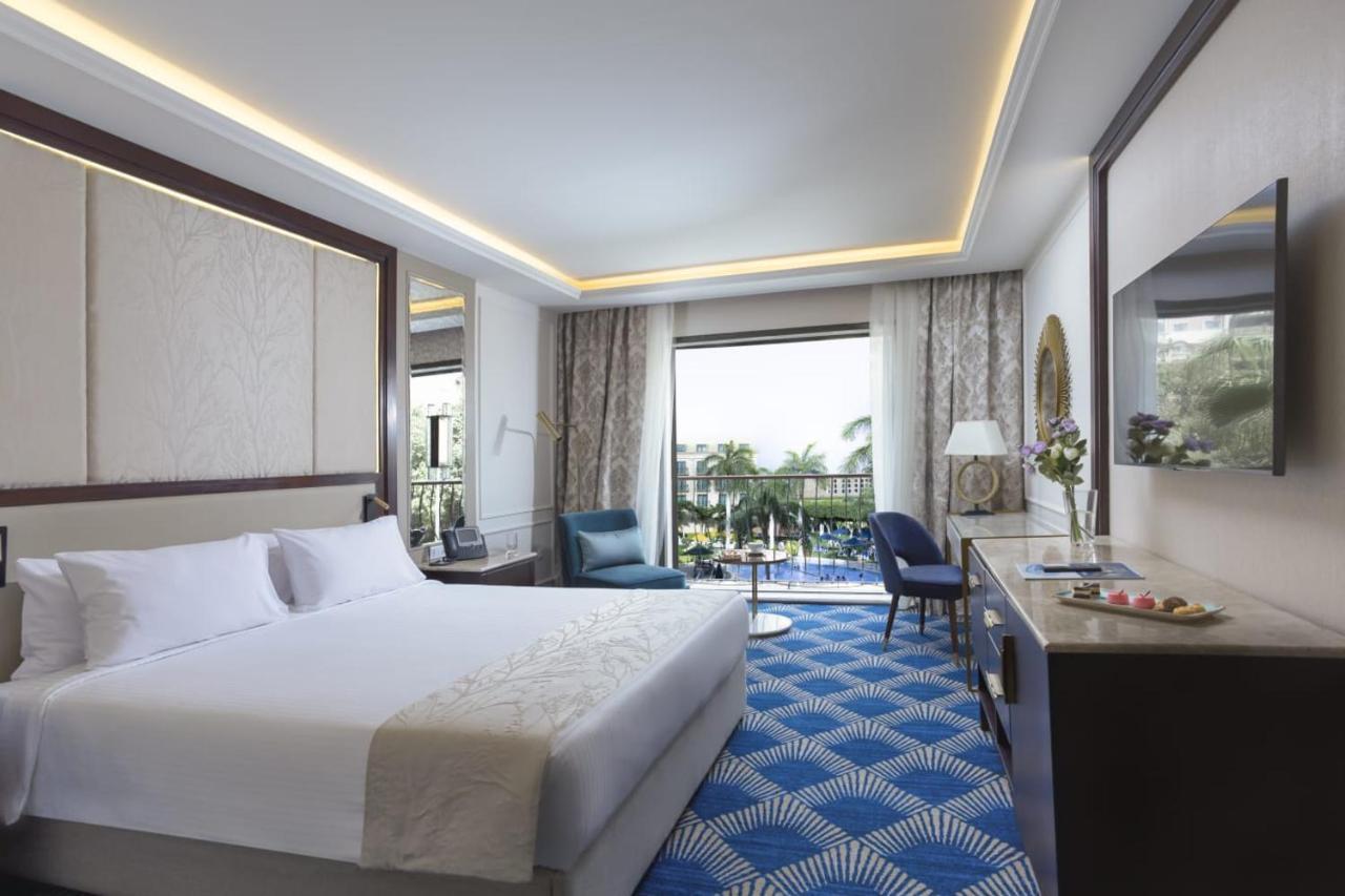 Premier Pool View Room
