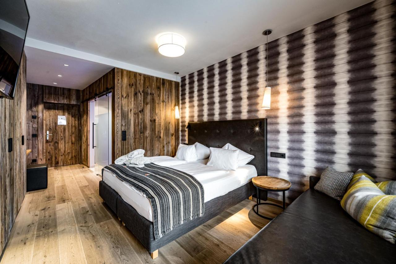 Deluxe Double Room with Shower,1499145724:JPEG