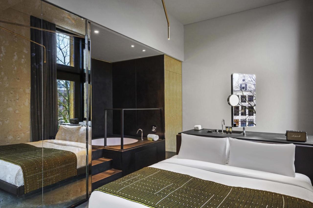Superior Suite Bank Suite 1 King