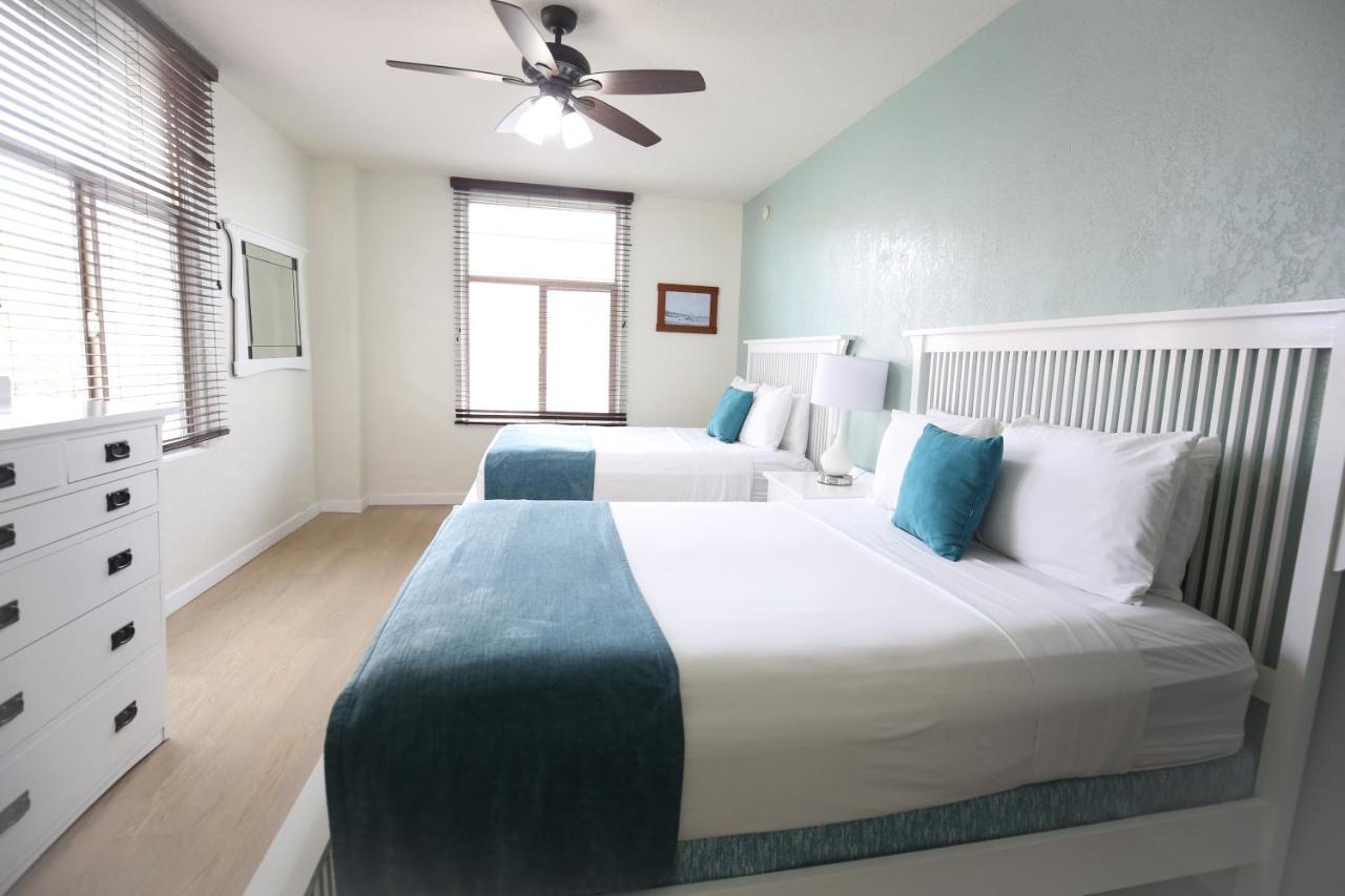 Queen Room Two Queen Beds