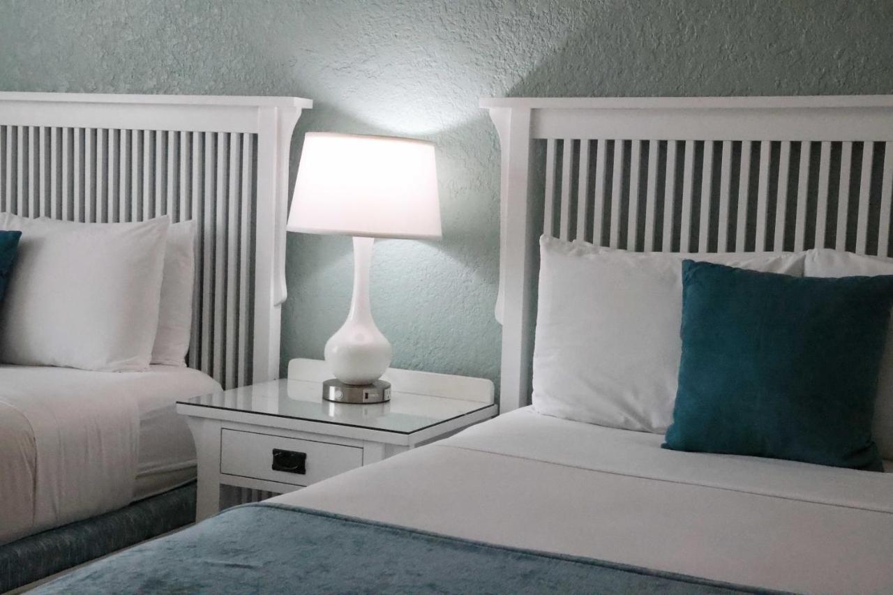 Queen Room Two Queen Beds