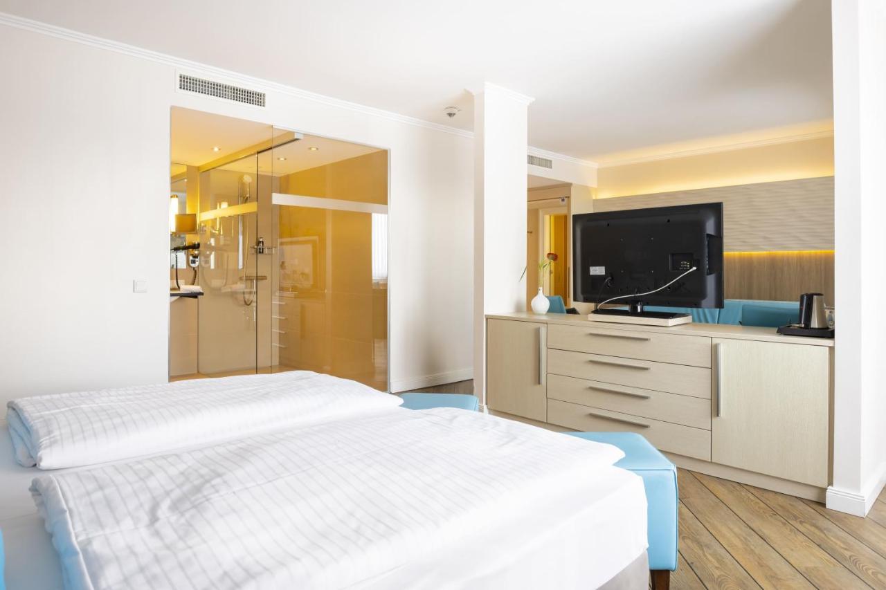 Suite,1406073182:JPEG