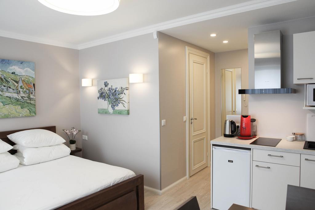 Studio Apartment,141051072:JPEG