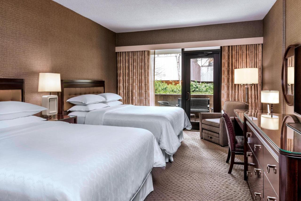 Superior Guest Room 2 Queens Garden View