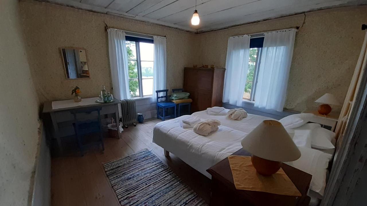 Double Room,1415248011:JPEG
