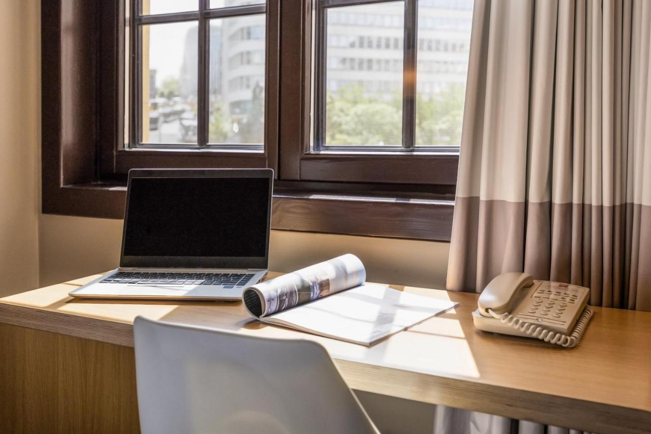 Standard Room with Double Bed and Single Bed,1415658987:JPEG