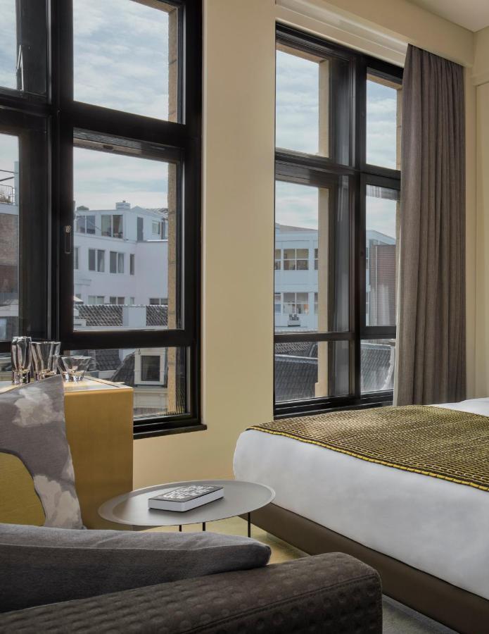 Superior Bank Twin Guest room 2 Twin or Single Beds City view