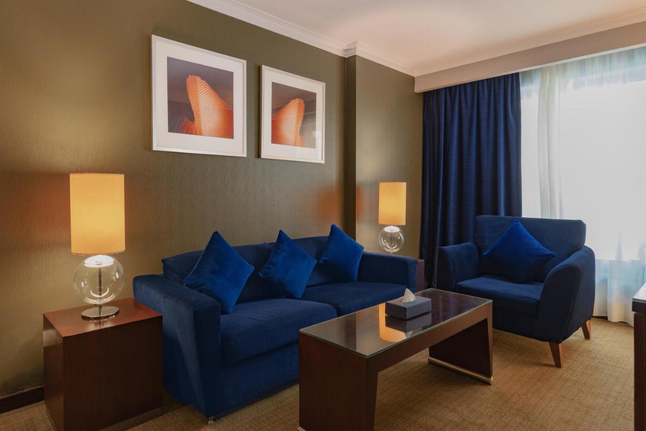 Executive-suite