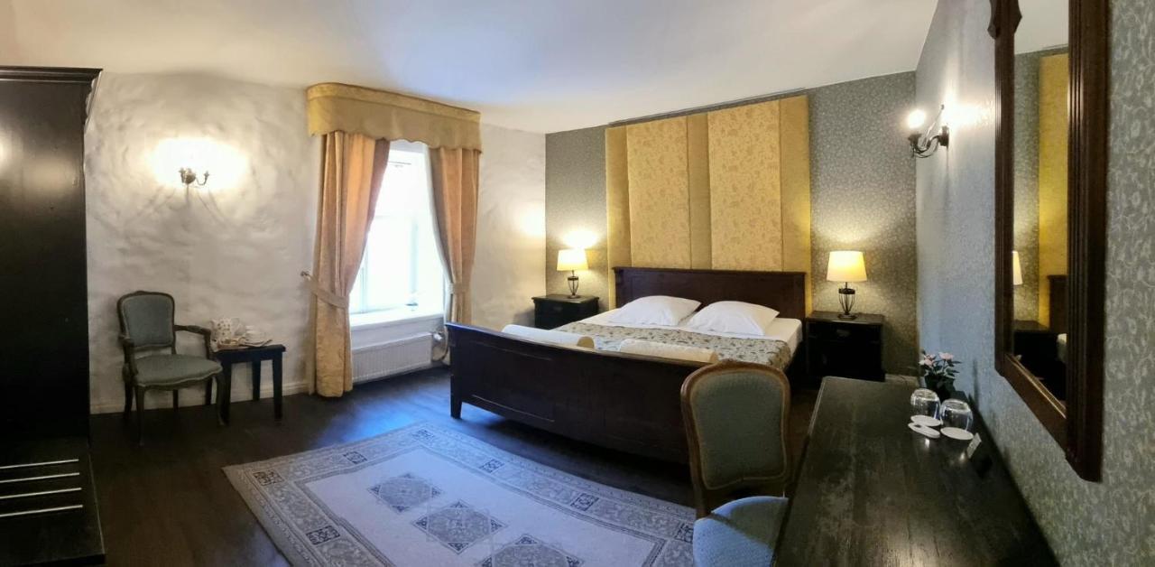 King Room,1425692721:JPEG