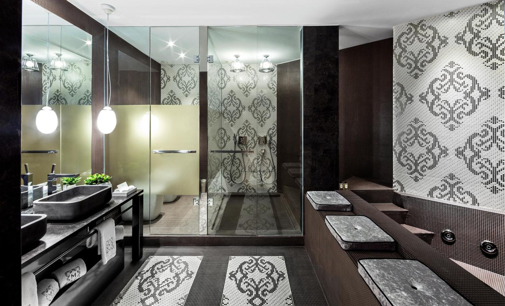 Penthouse Suite