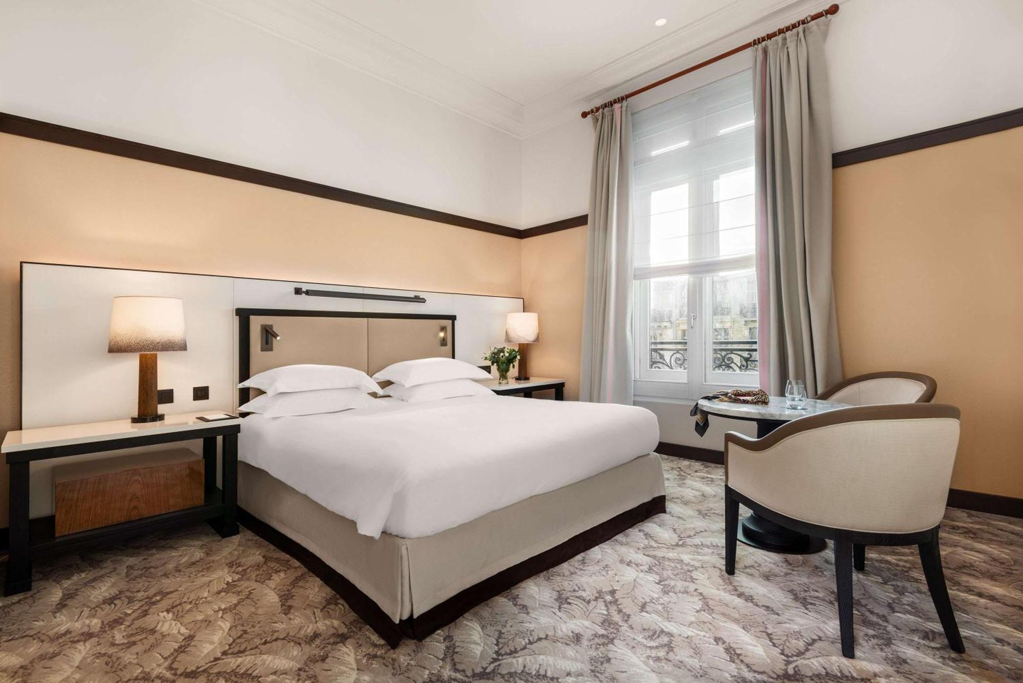 Deluxe King Room View