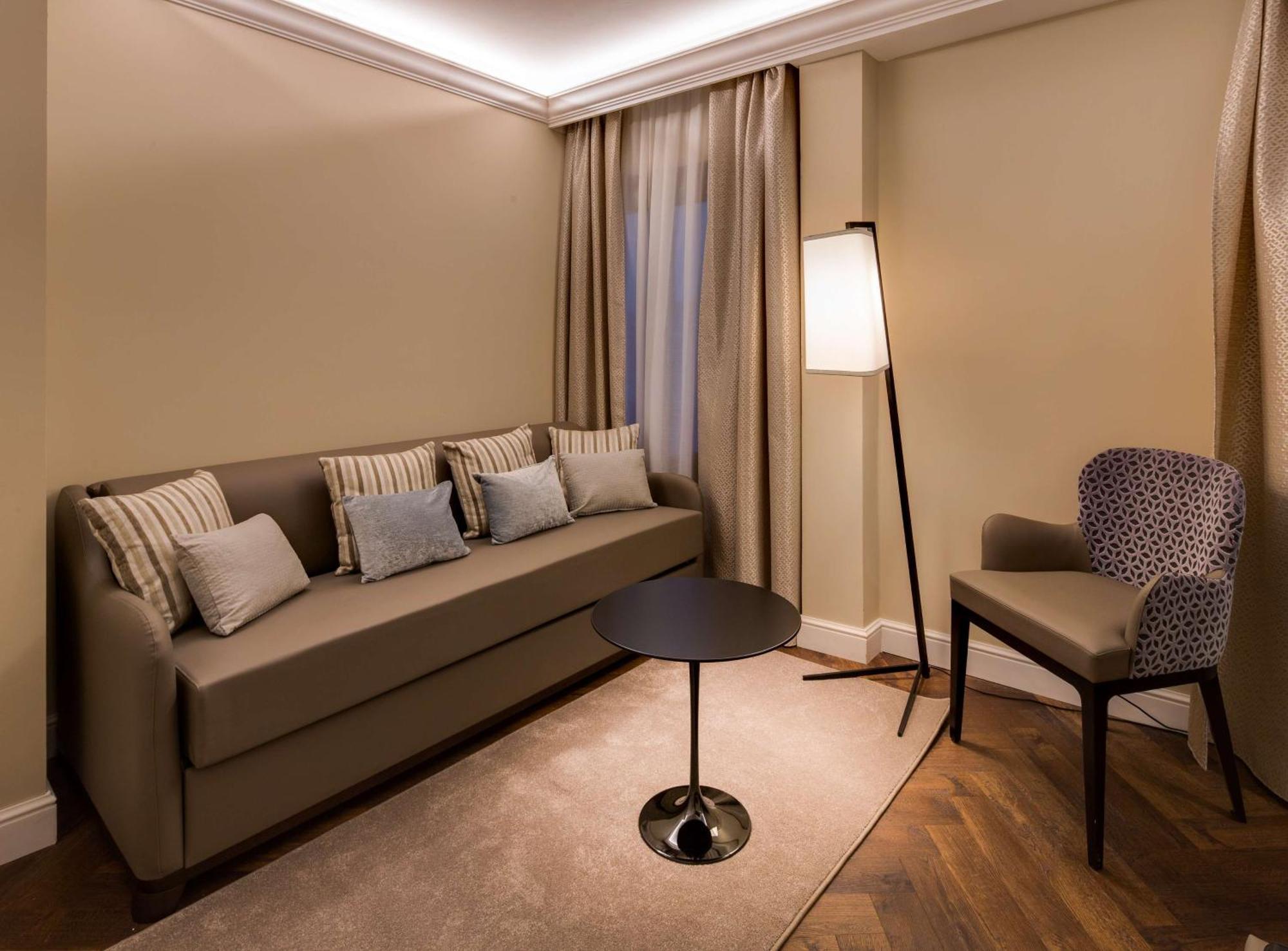 Junior Suite Sofa Bed