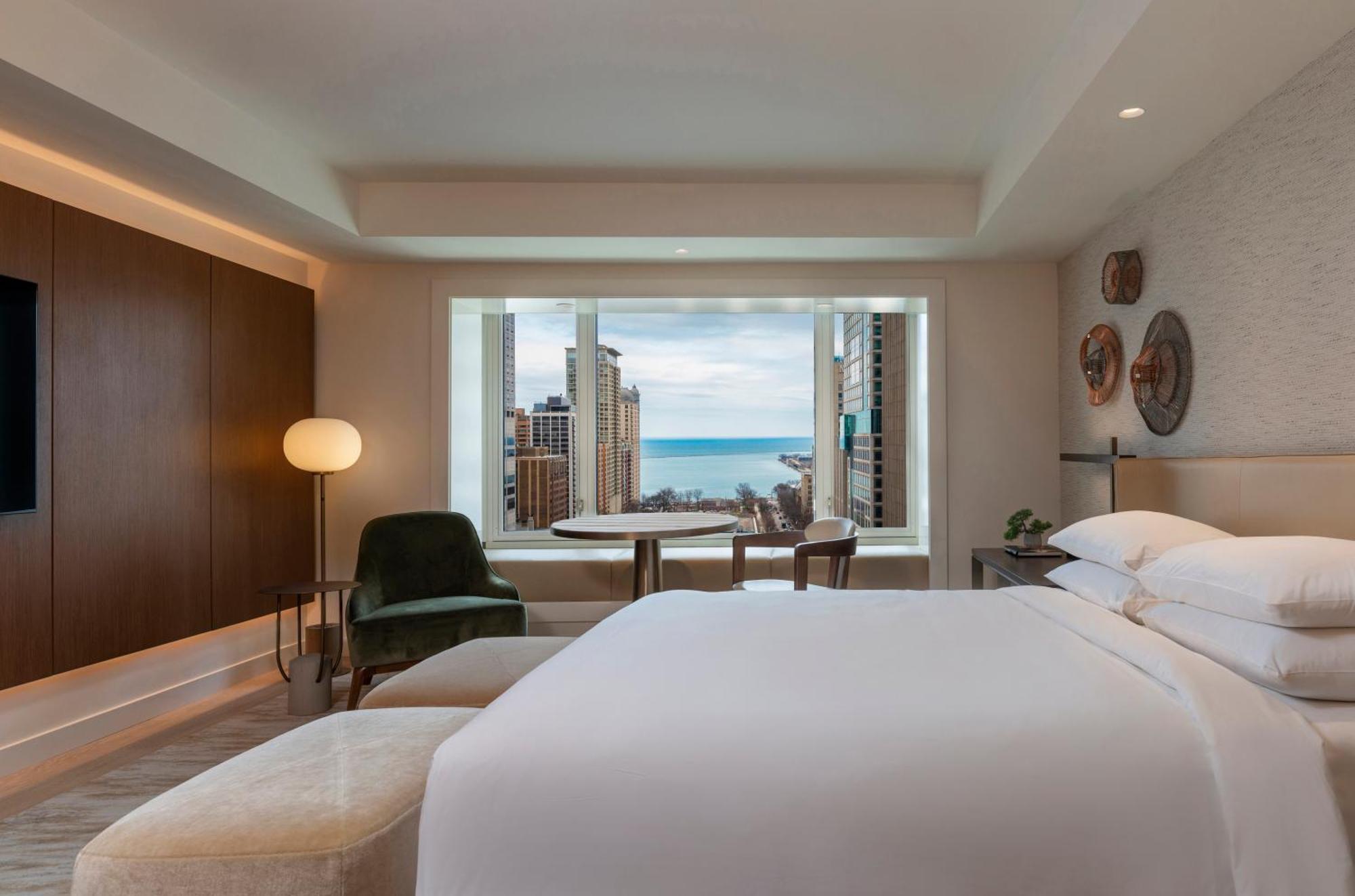 King Room Lake View