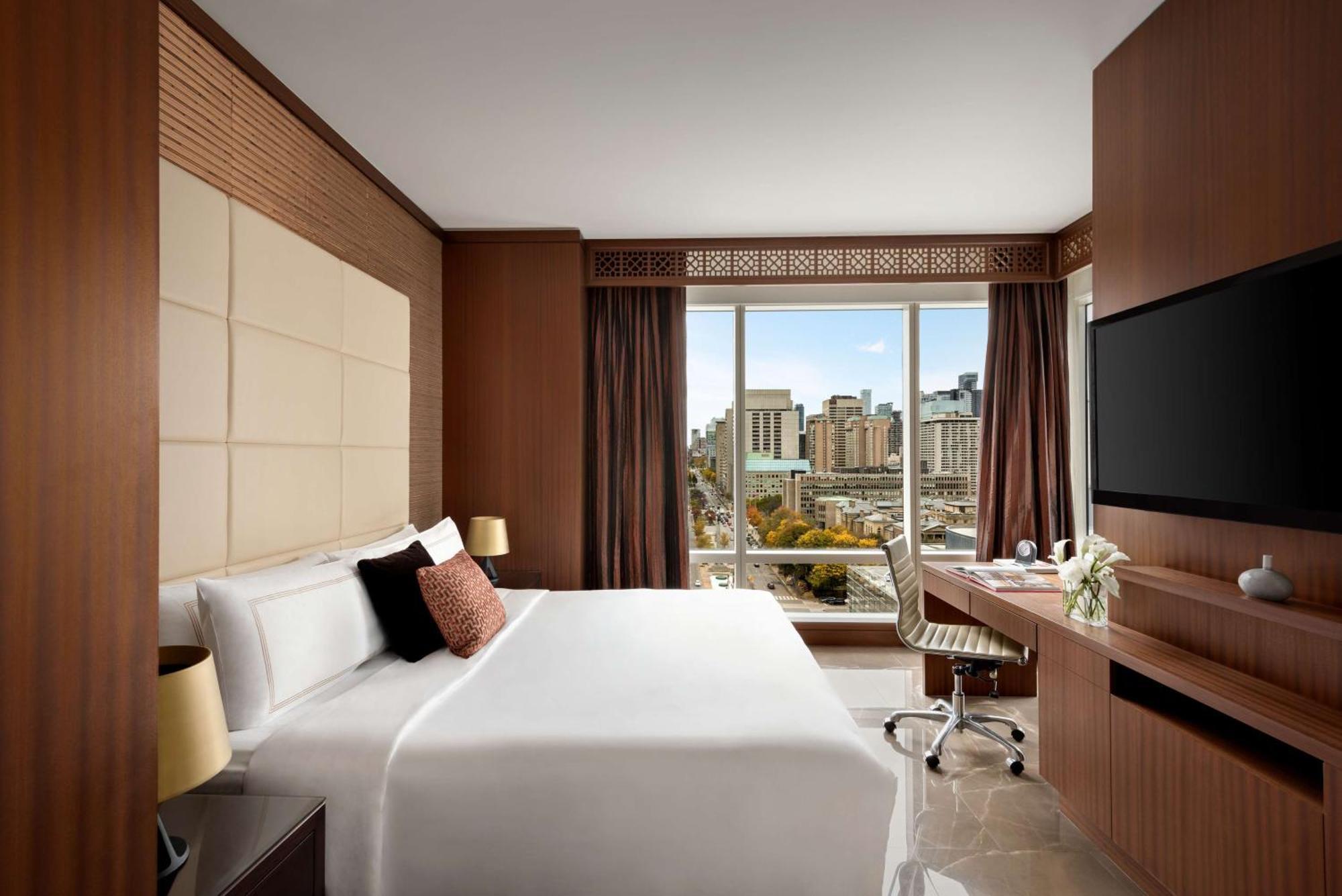 Shangri-La Suite