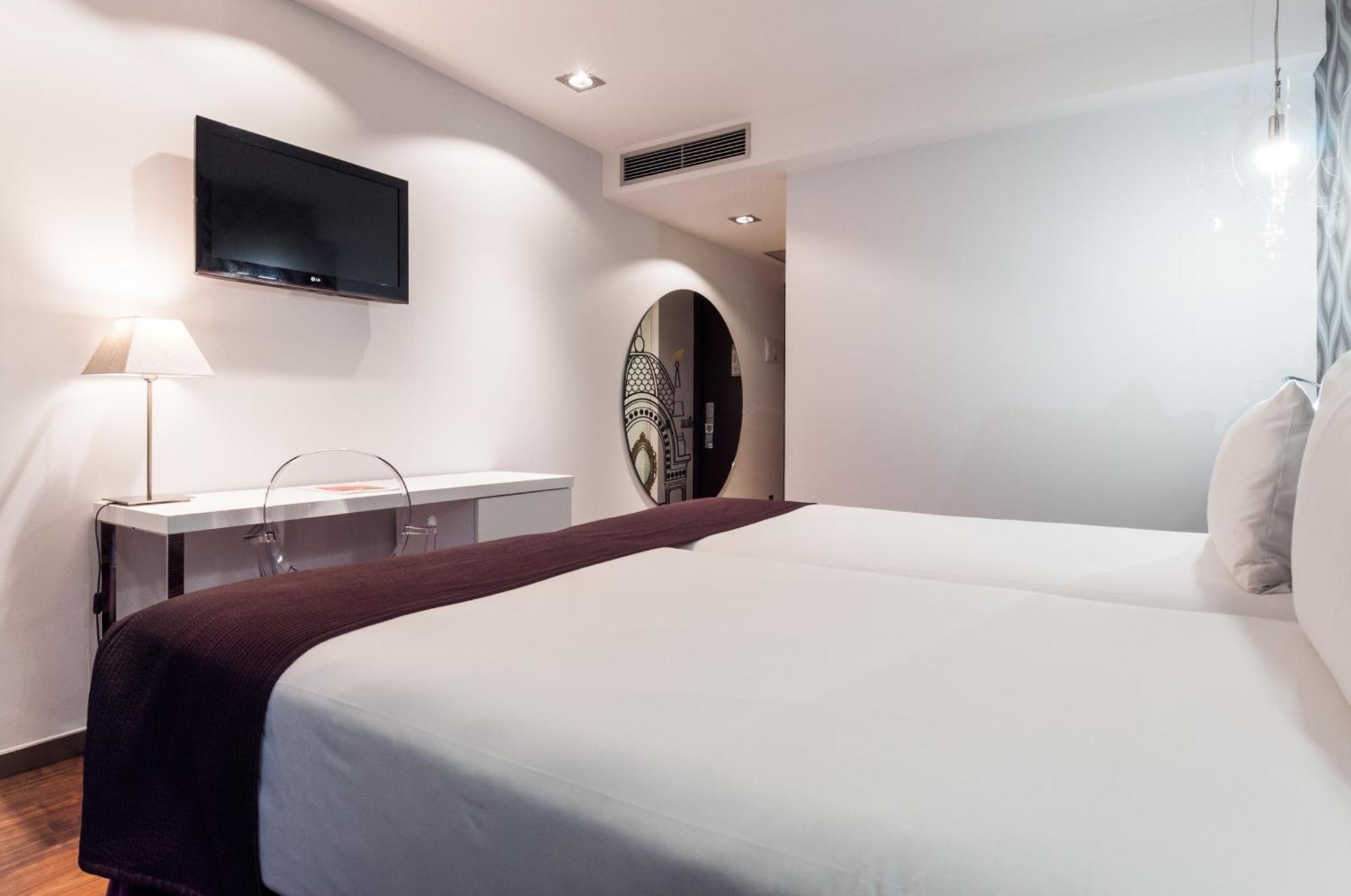 Double Room,1436414755:JPEG