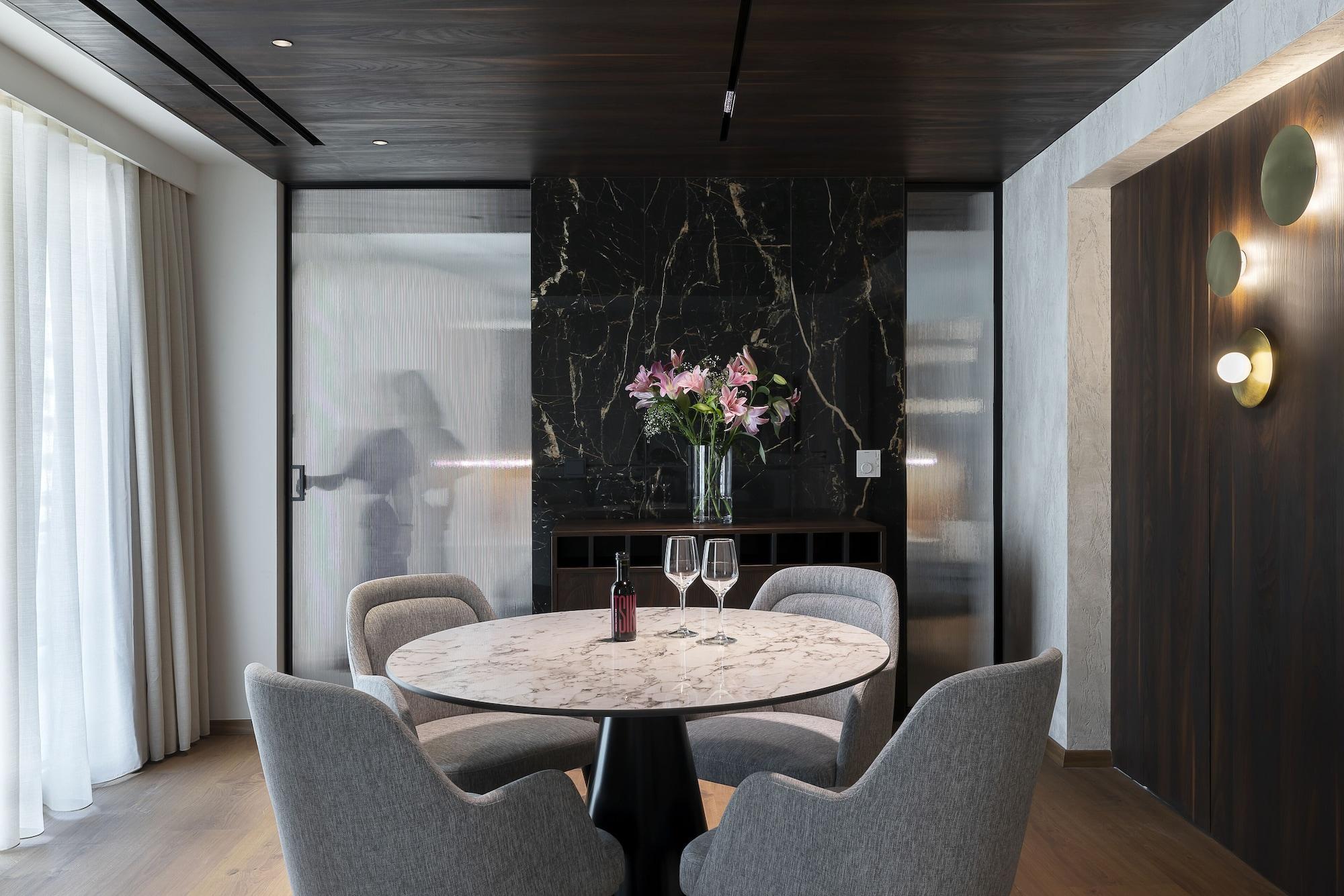 Two-Bedroom Suite Executive Lounge Access