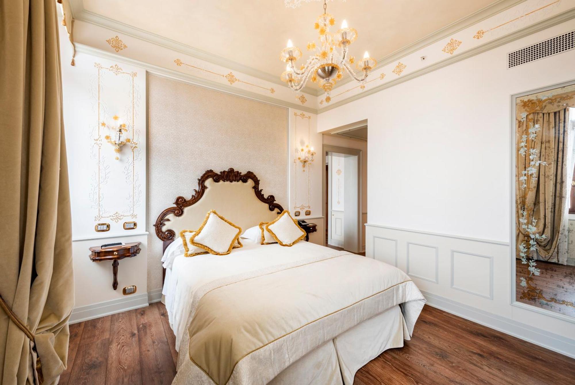 Suite Grand Canal View