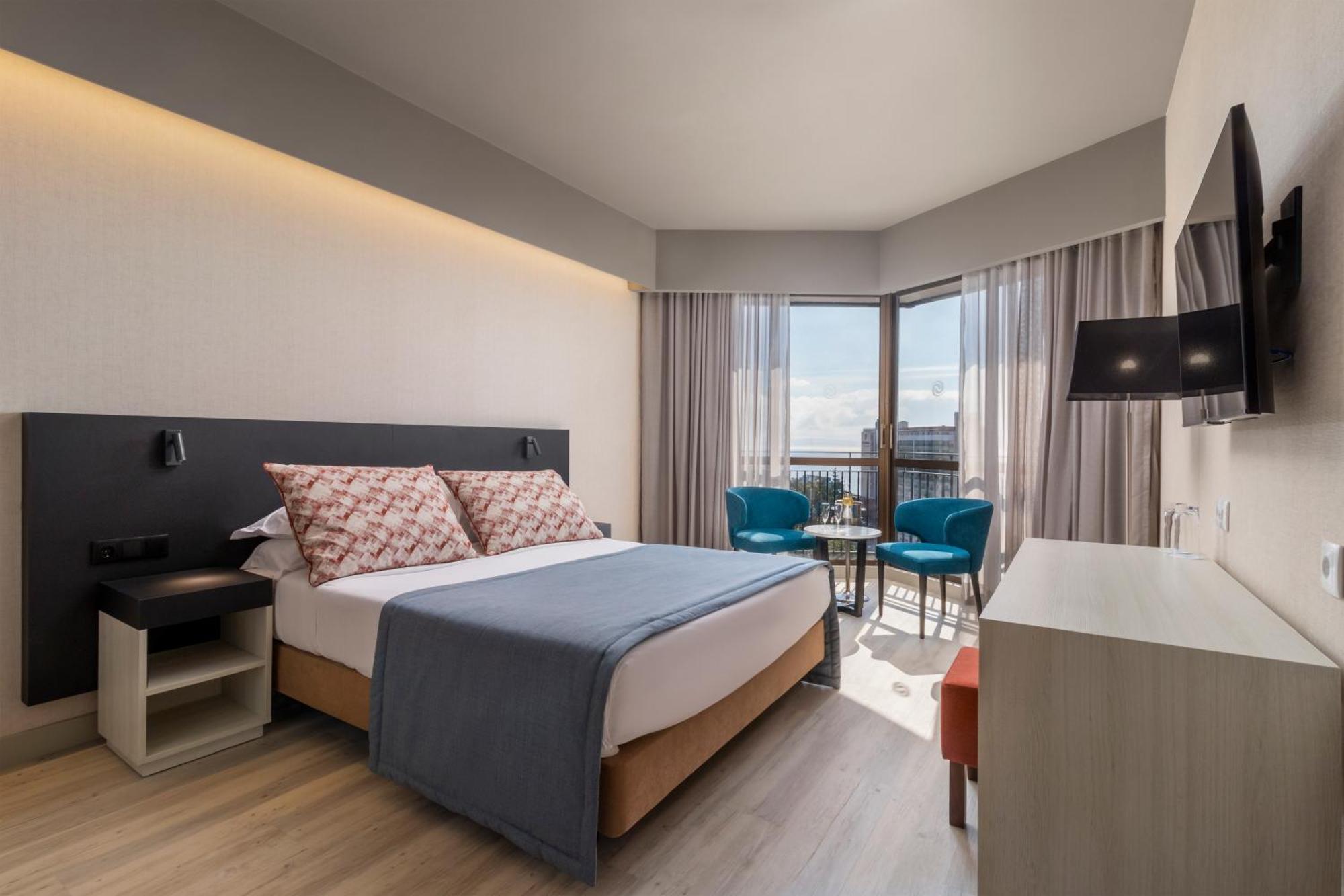 Twin Room Sea View
