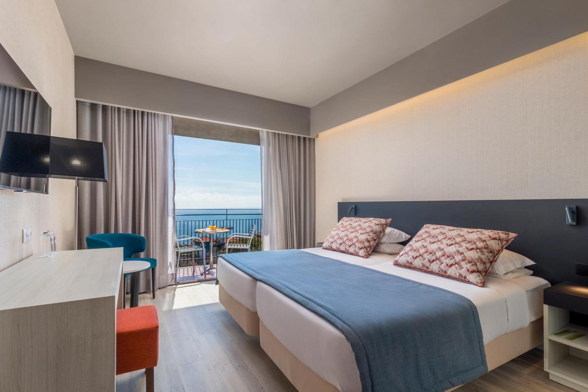 Twin Room Sea View