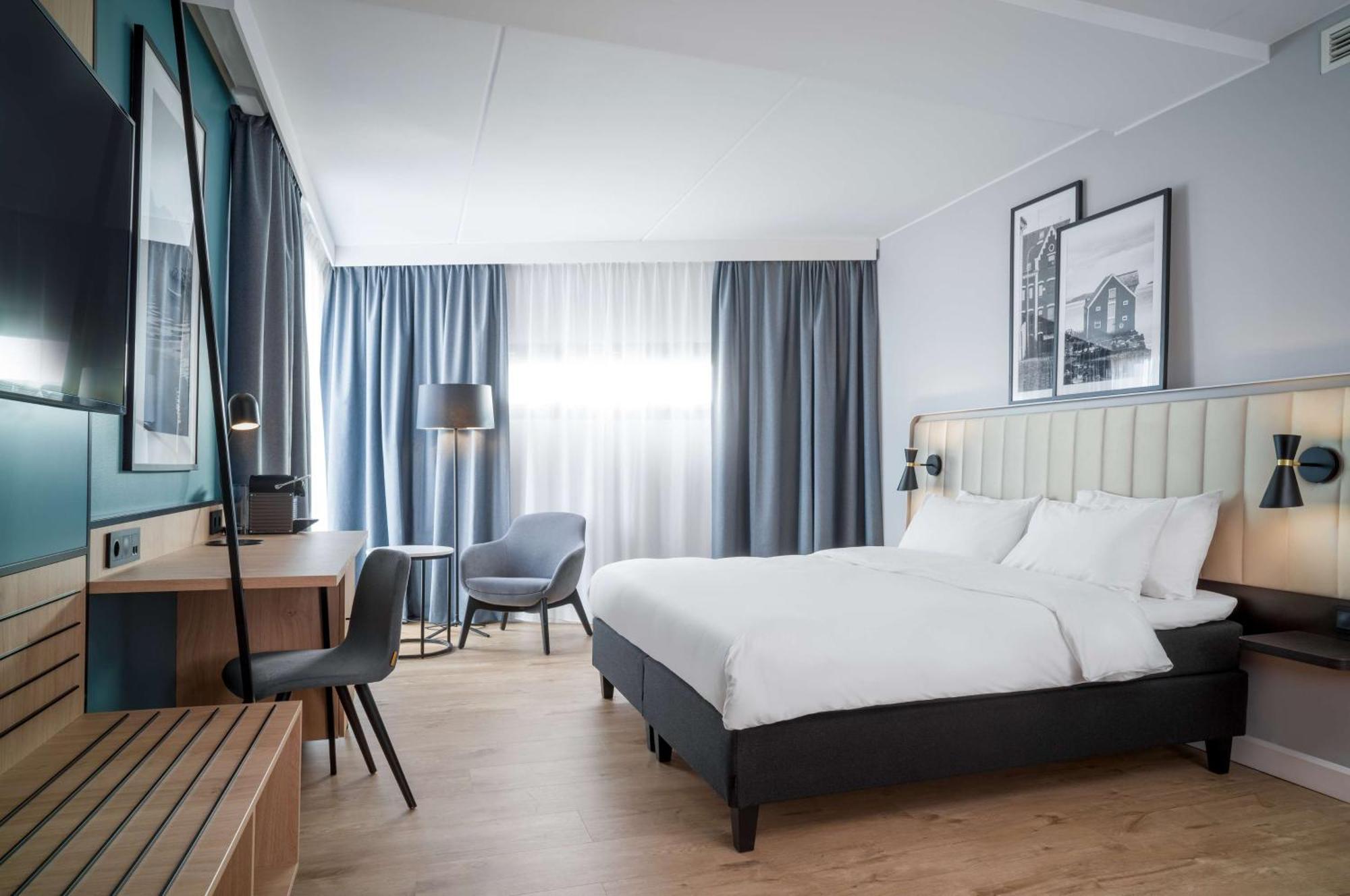 Junior Suite,1438372717:JPEG