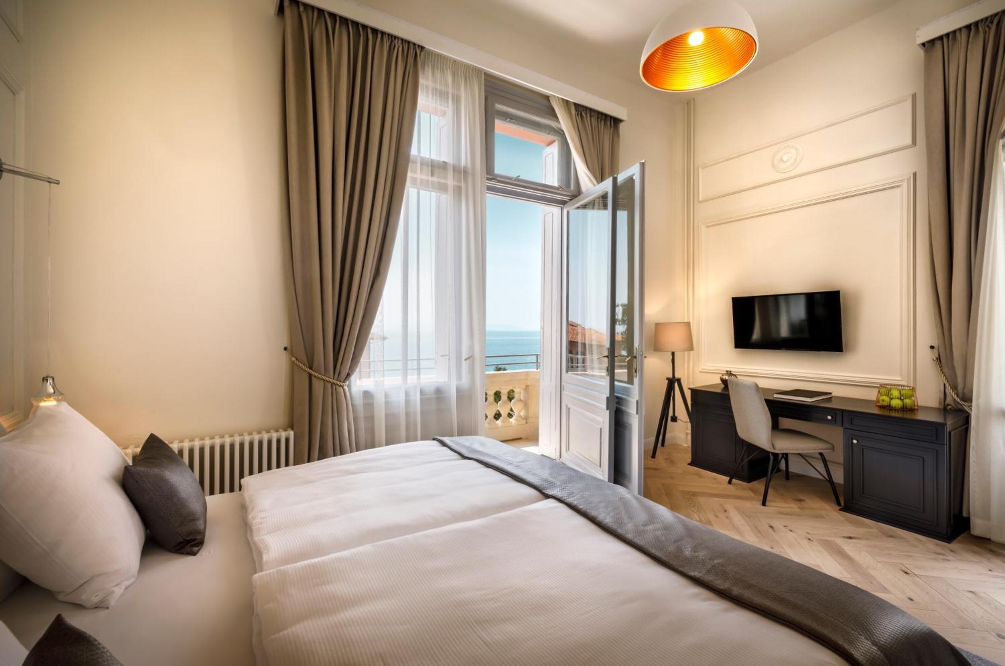 Imperial Seaside Room Additional Bed