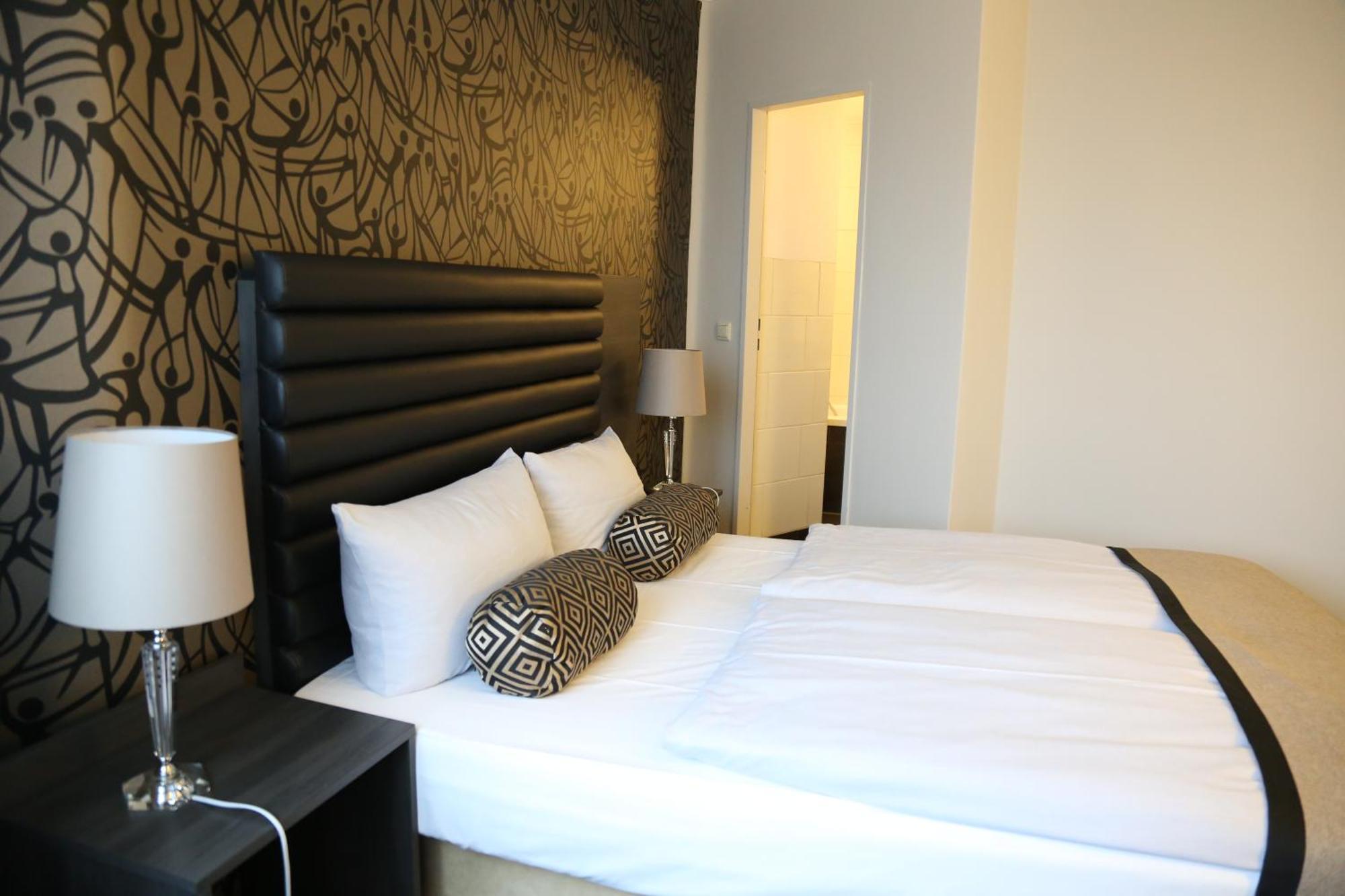 Economy Double Room,1276981099:JPEG