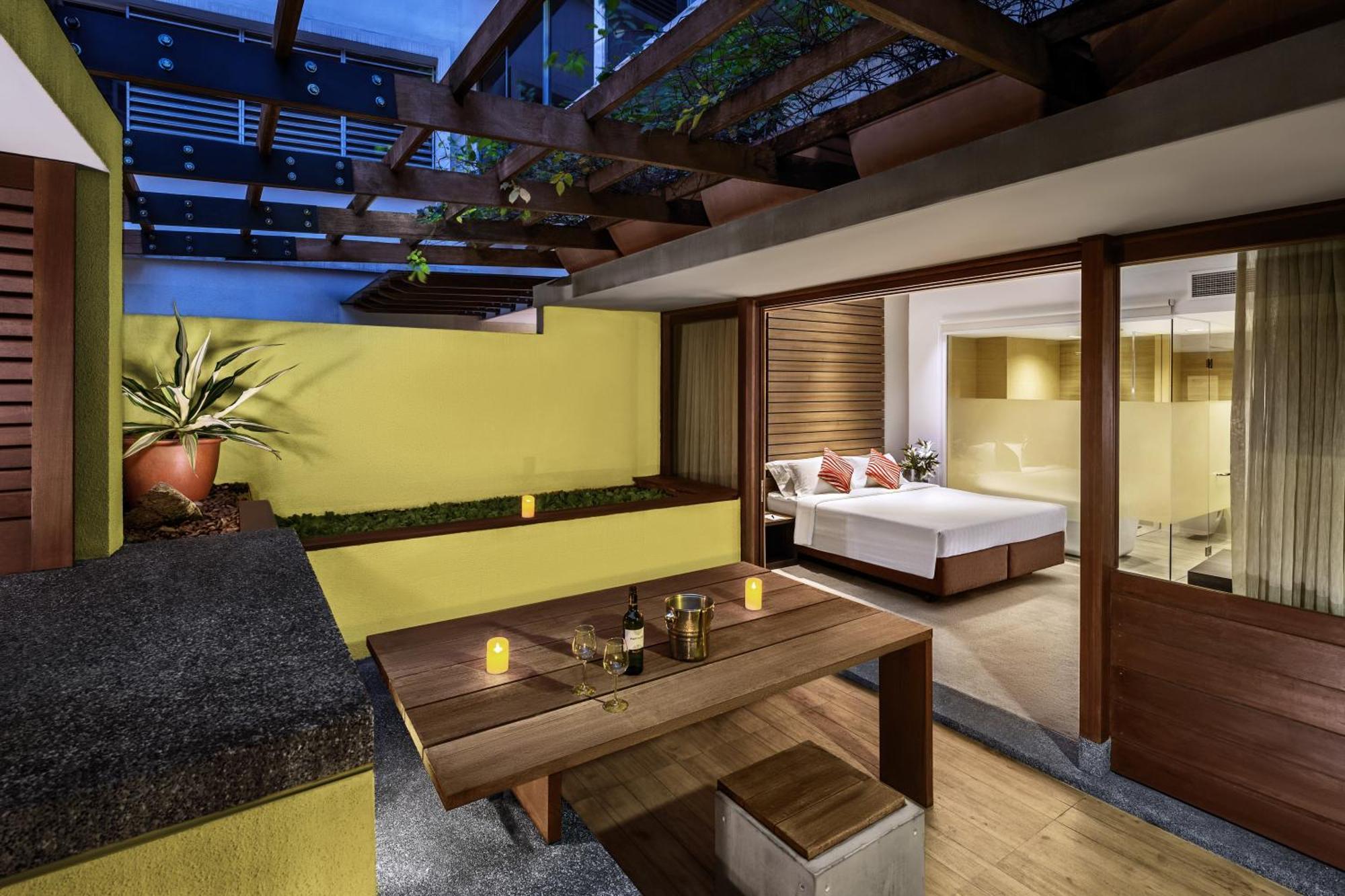 Courtyard Club Room Lounge Access
