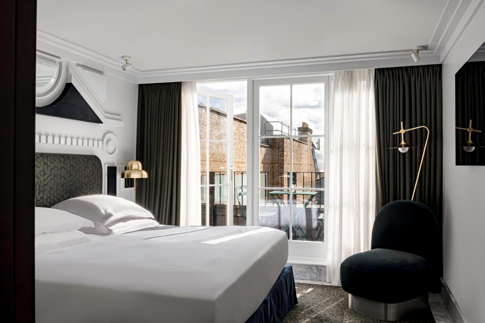 Superior King Room