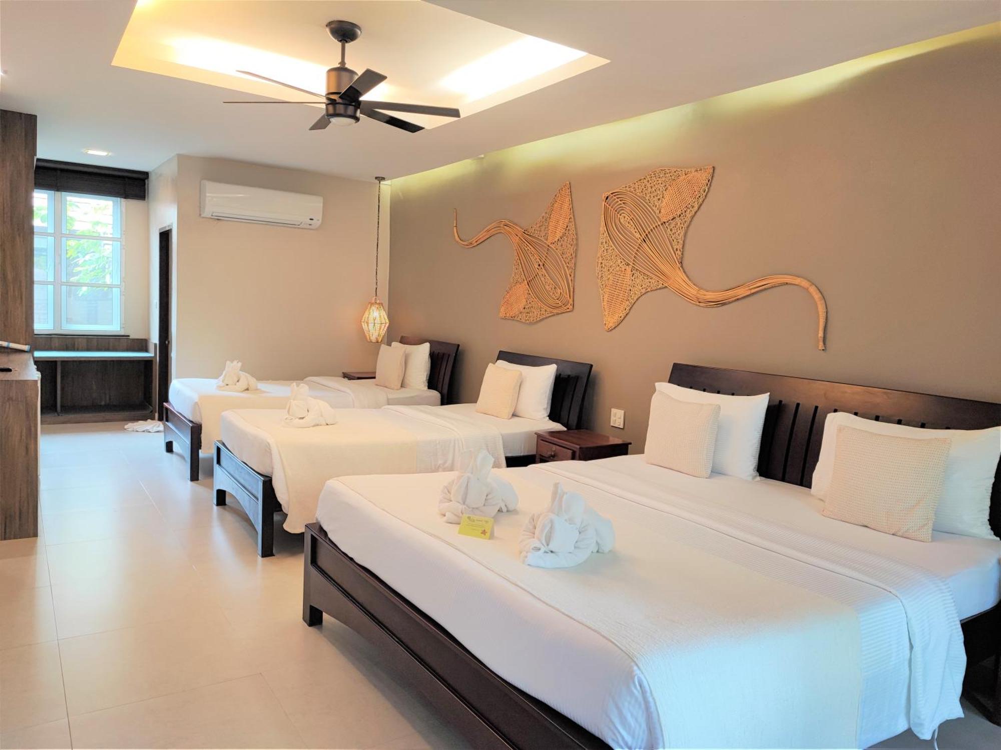 Standard Family Room,1295176369:JPEG