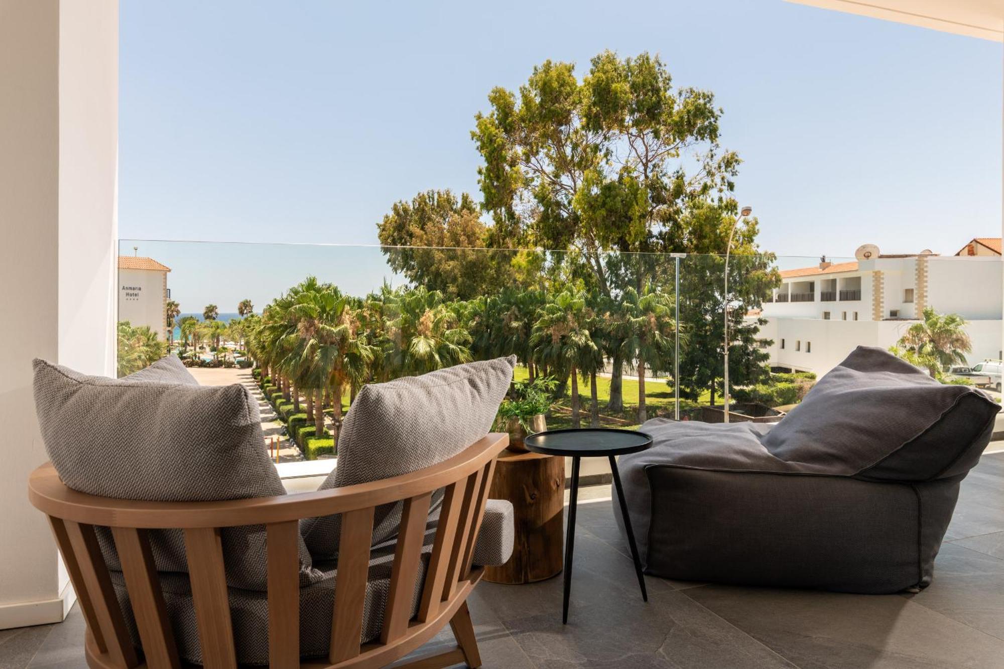 Suite with Balcony,793906503:JPEG