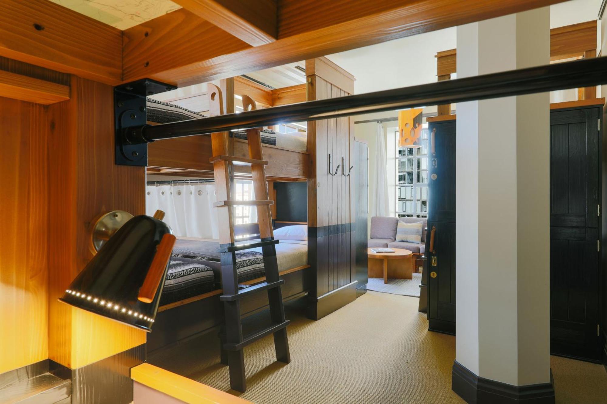Bed Eight-Bedroom